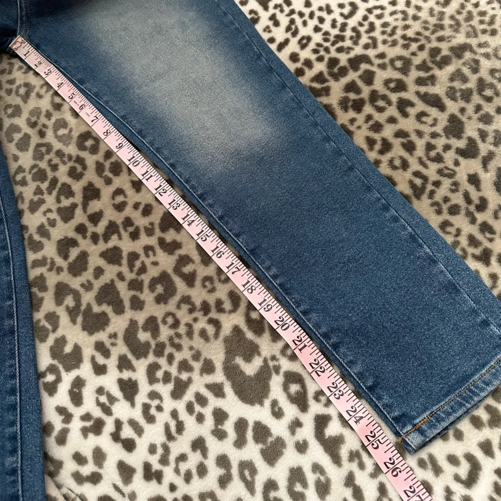 KanCan High Waisted Denim Jeans in Medium Stone Wash Size 30 Women’s